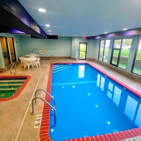 Americas Best Value Inn And Suites Lee'S Summit-Kansas City Экстерьер фото