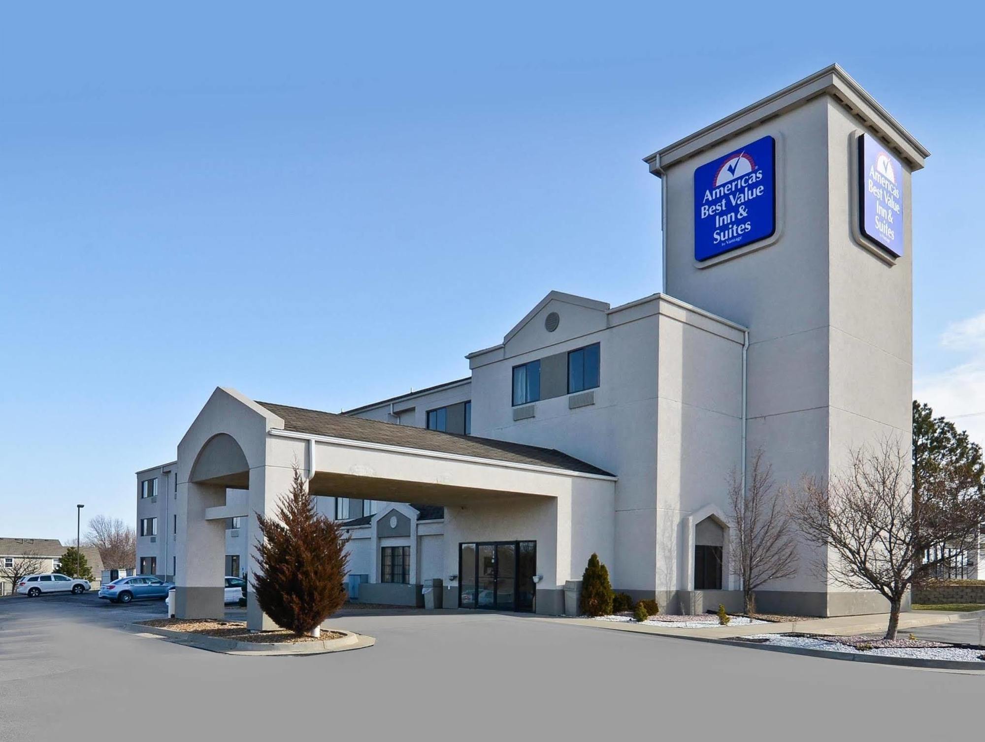 Americas Best Value Inn And Suites Lee'S Summit-Kansas City Экстерьер фото